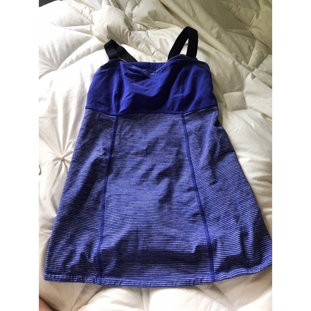 Lululemon top